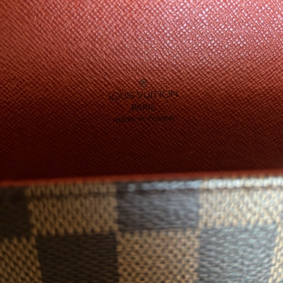 LOUIS VUITTON Tribeca Mini Damier Ebene Shoulderbag - Picture 11 of 16